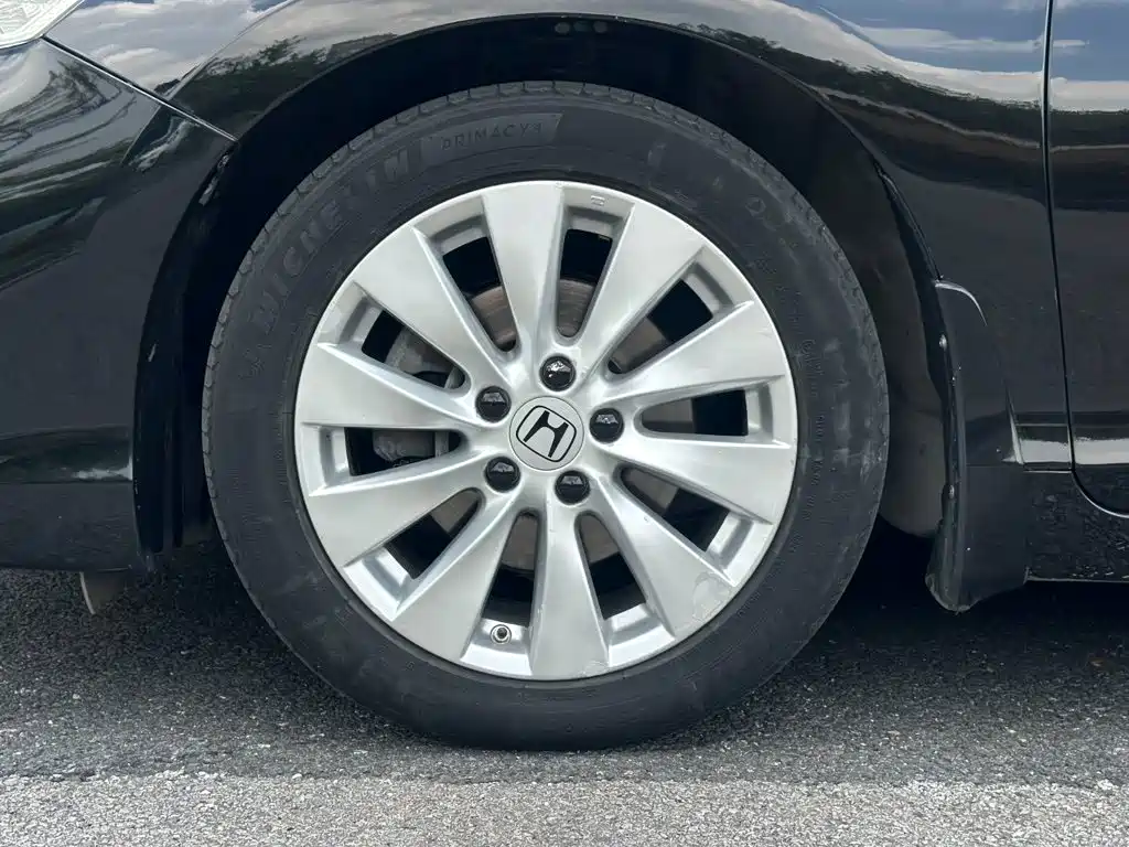 Honda Accord — миниатюра 19