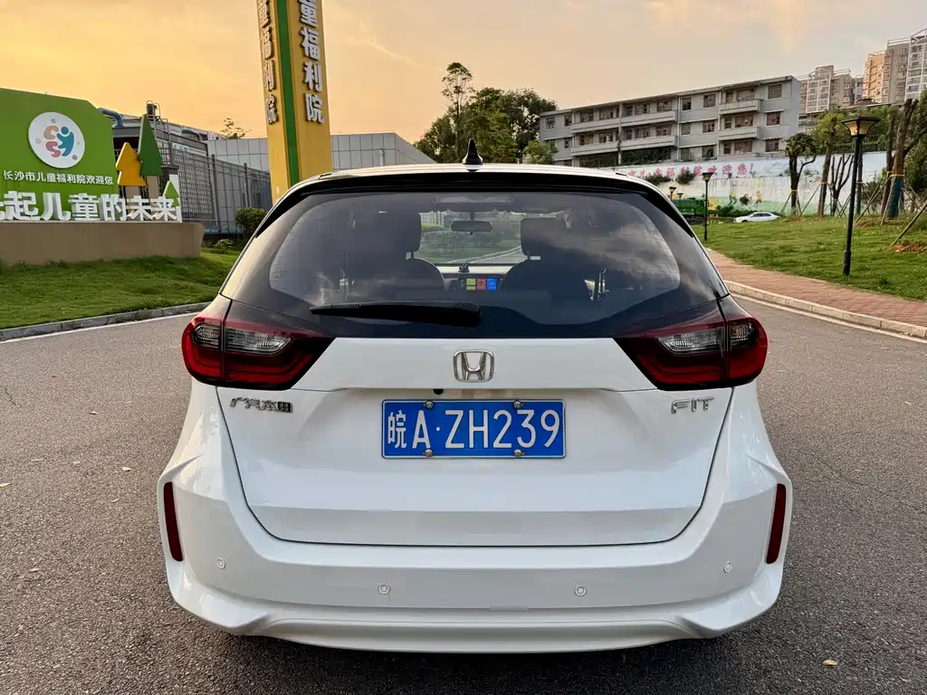 Honda Fit — миниатюра 15