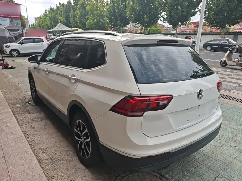 Volkswagen Tiguan L — миниатюра 5