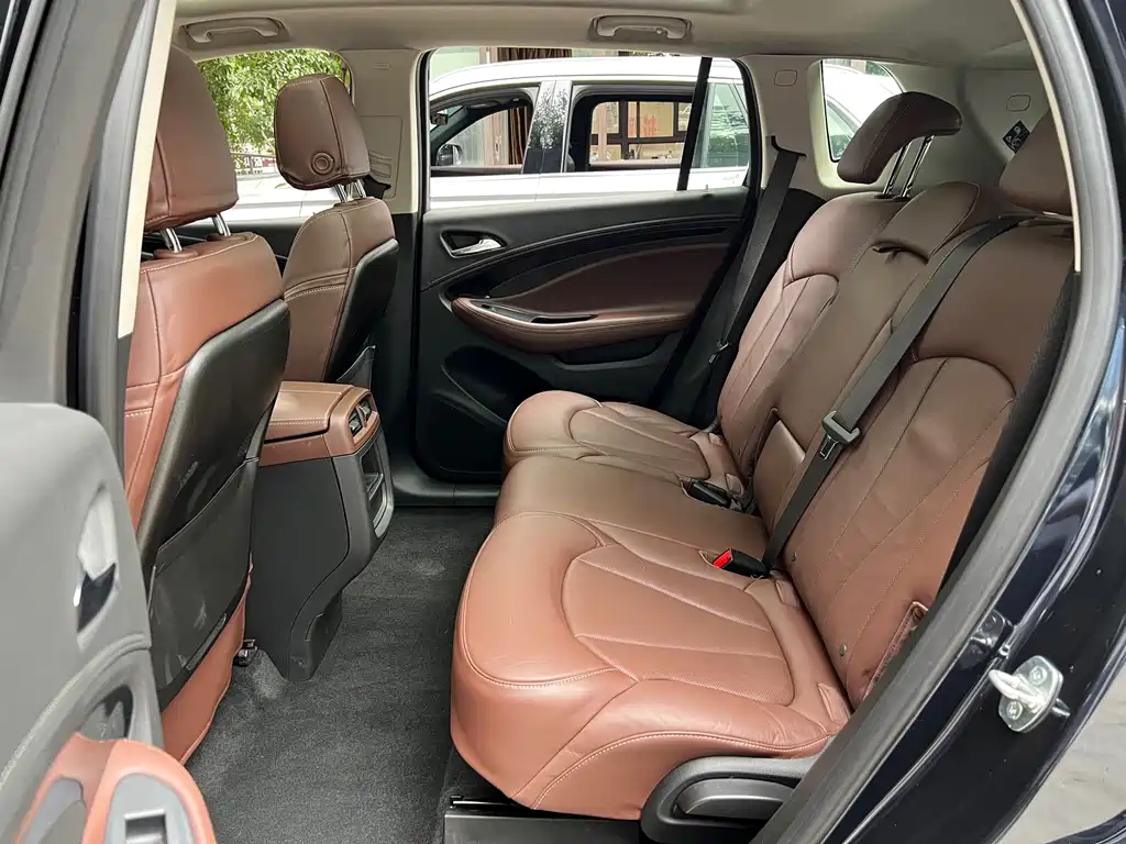 Buick Envision Plus — миниатюра 11
