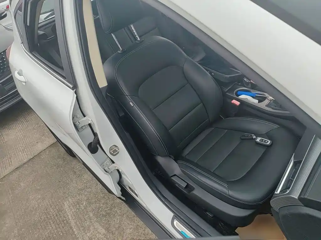 Geely Emgrand GS — миниатюра 25