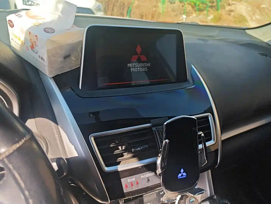 Mitsubishi Eclipse Cross — миниатюра 13