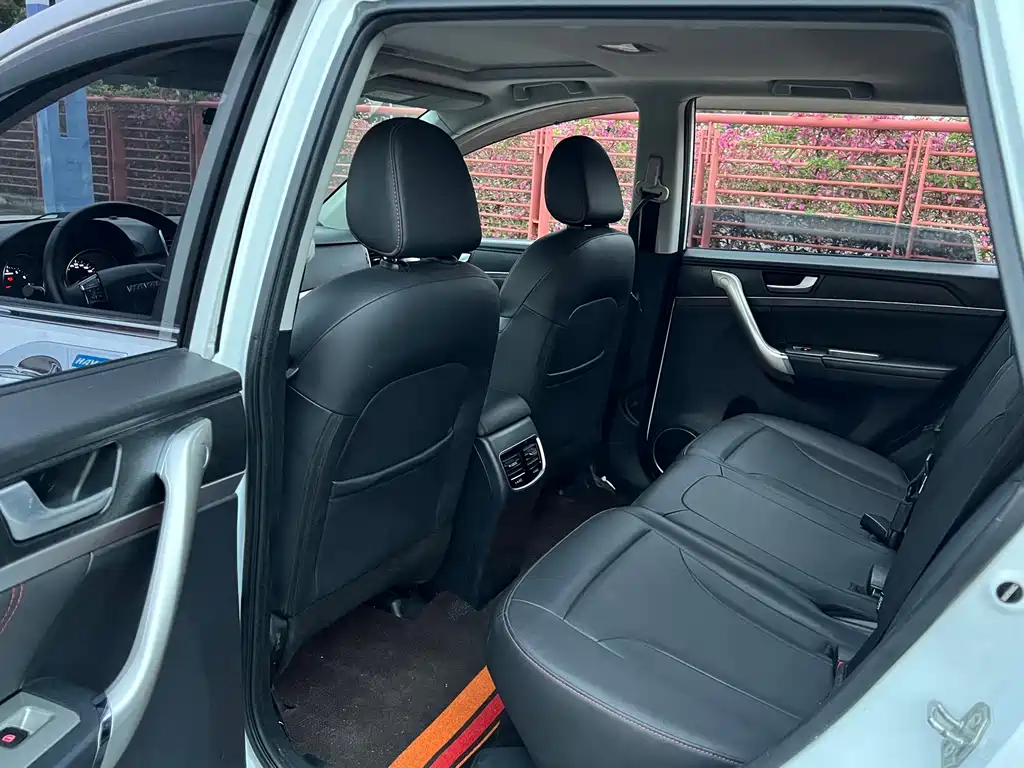 Haval M6 — миниатюра 9
