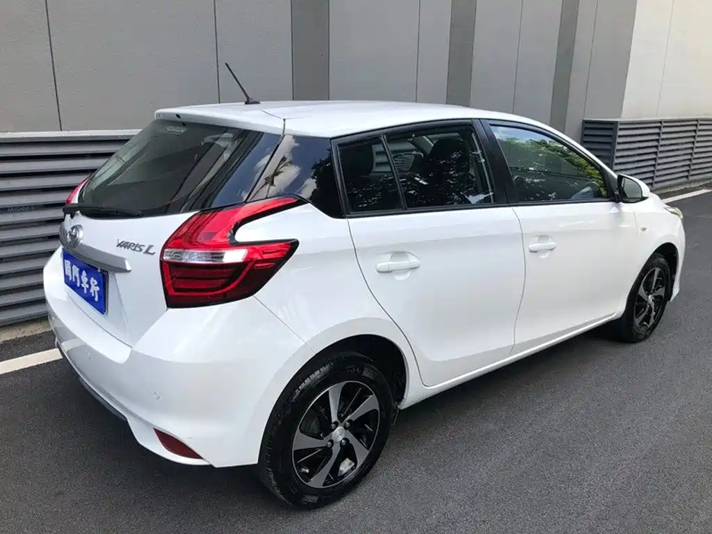 Toyota Yaris L — миниатюра 12