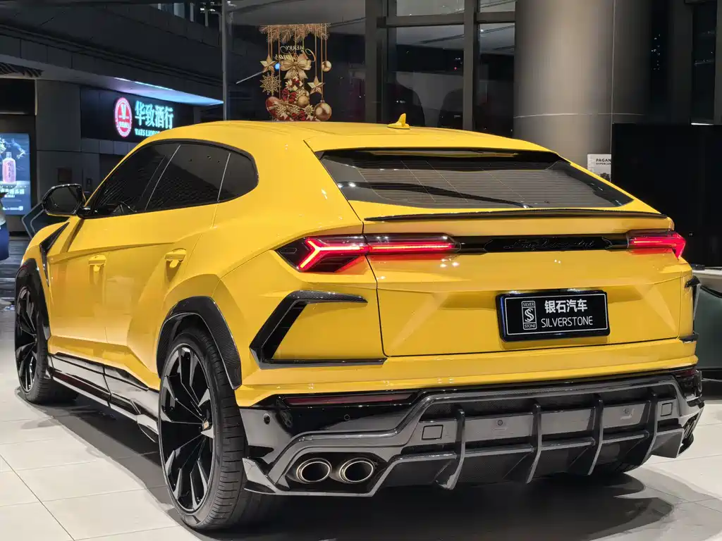Lamborghini Urus — миниатюра 5