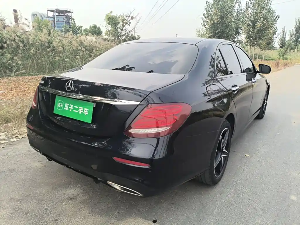 Mercedes-Benz E-Class (Import) — миниатюра 7