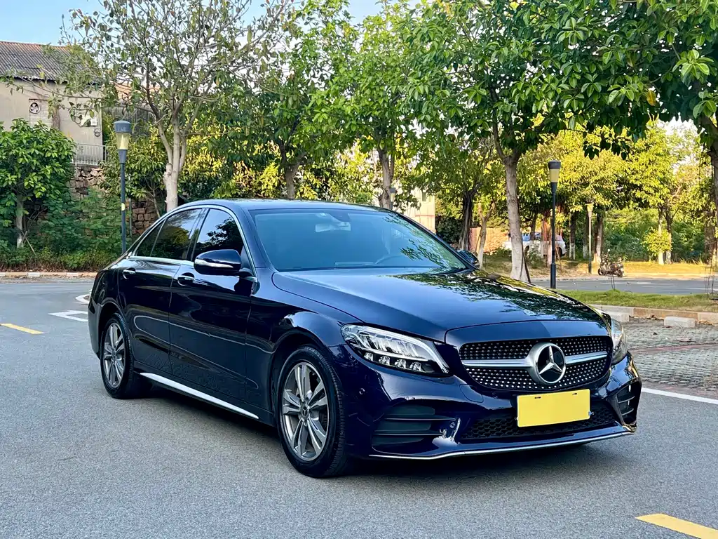 Mercedes-Benz C-Class — миниатюра 5