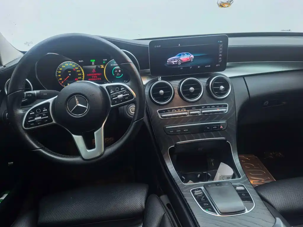 Mercedes-Benz C-Class — миниатюра 5