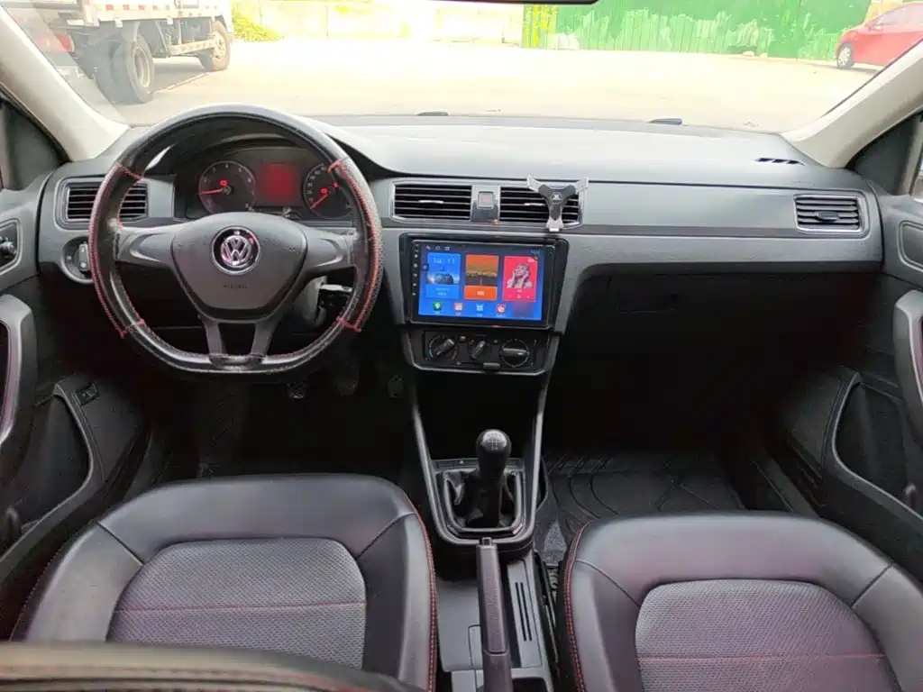 Volkswagen Santana — миниатюра 10