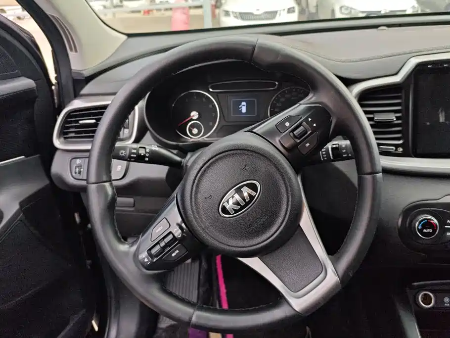 Kia Sorento — миниатюра 15