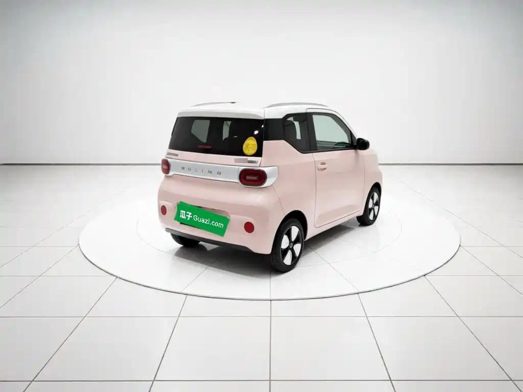 Wuling MINIEV — миниатюра 4