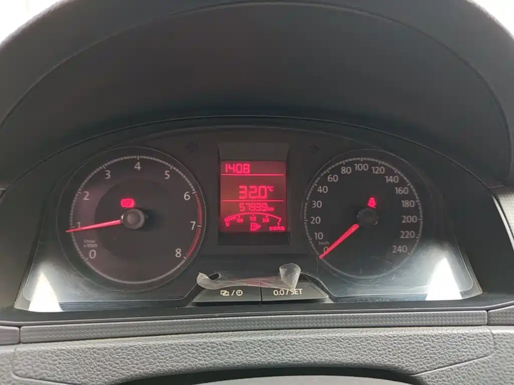 Volkswagen Santana — миниатюра 12