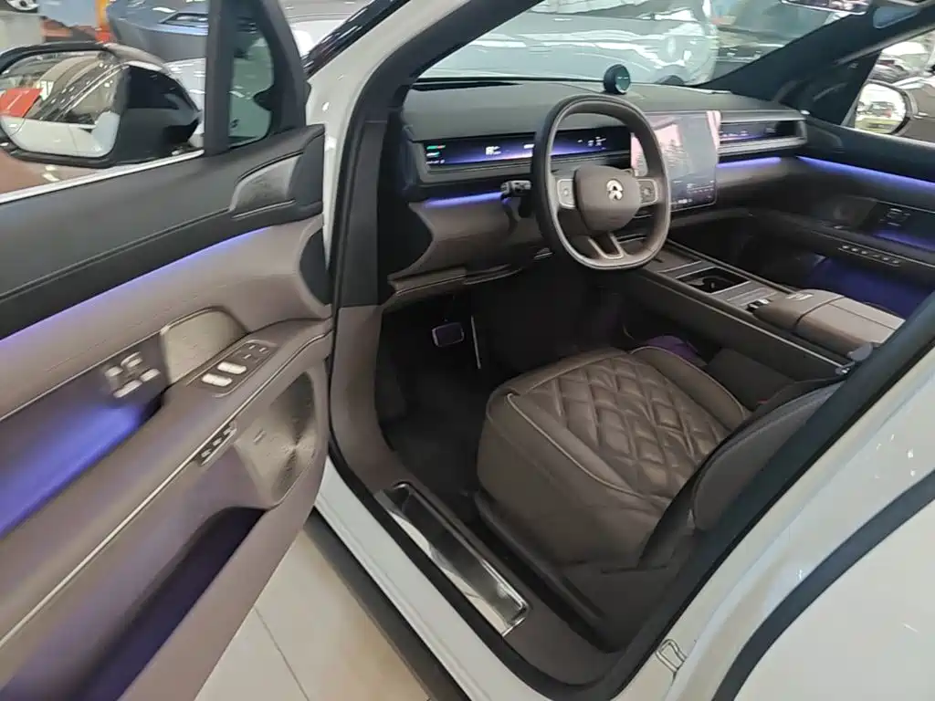 NIO ES8 — миниатюра 16
