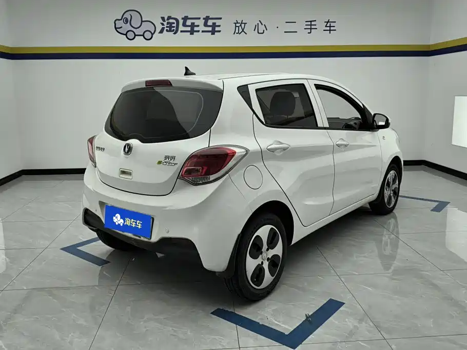 Changan Benben E-Star — миниатюра 3
