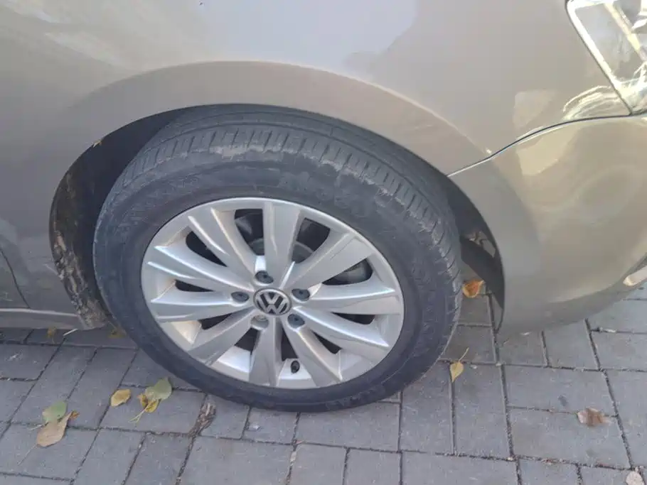 Volkswagen Sagitar — миниатюра 6