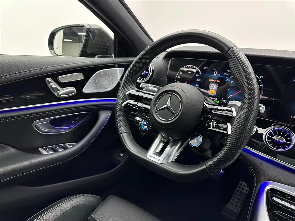 MERCEDES-BENZ AMG GT