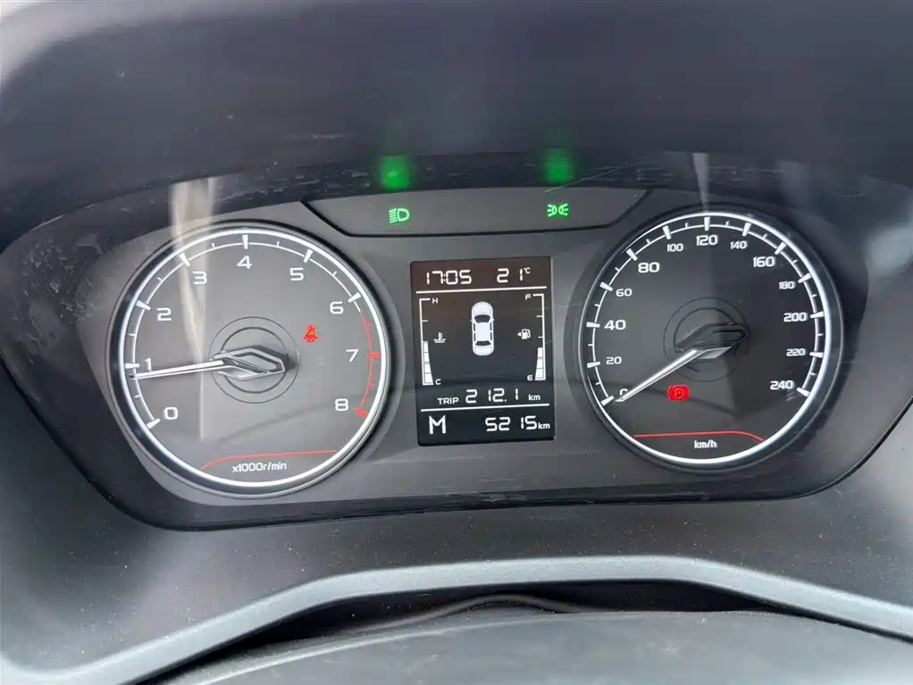 Geely Emgrand 2025 1.5L MT