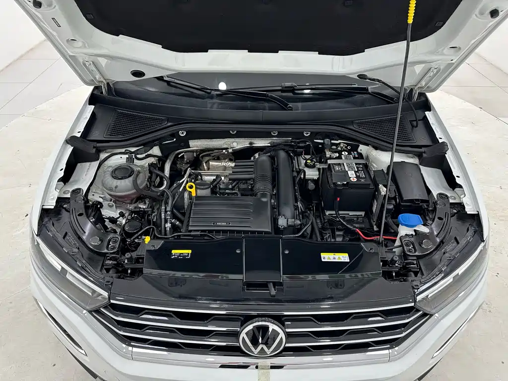 Volkswagen T-Roc — миниатюра 17