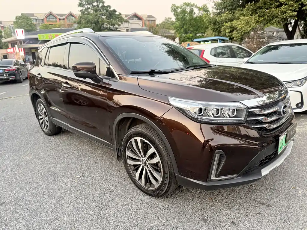 GAC TRUMPCHI GS4 NEW ENERGY