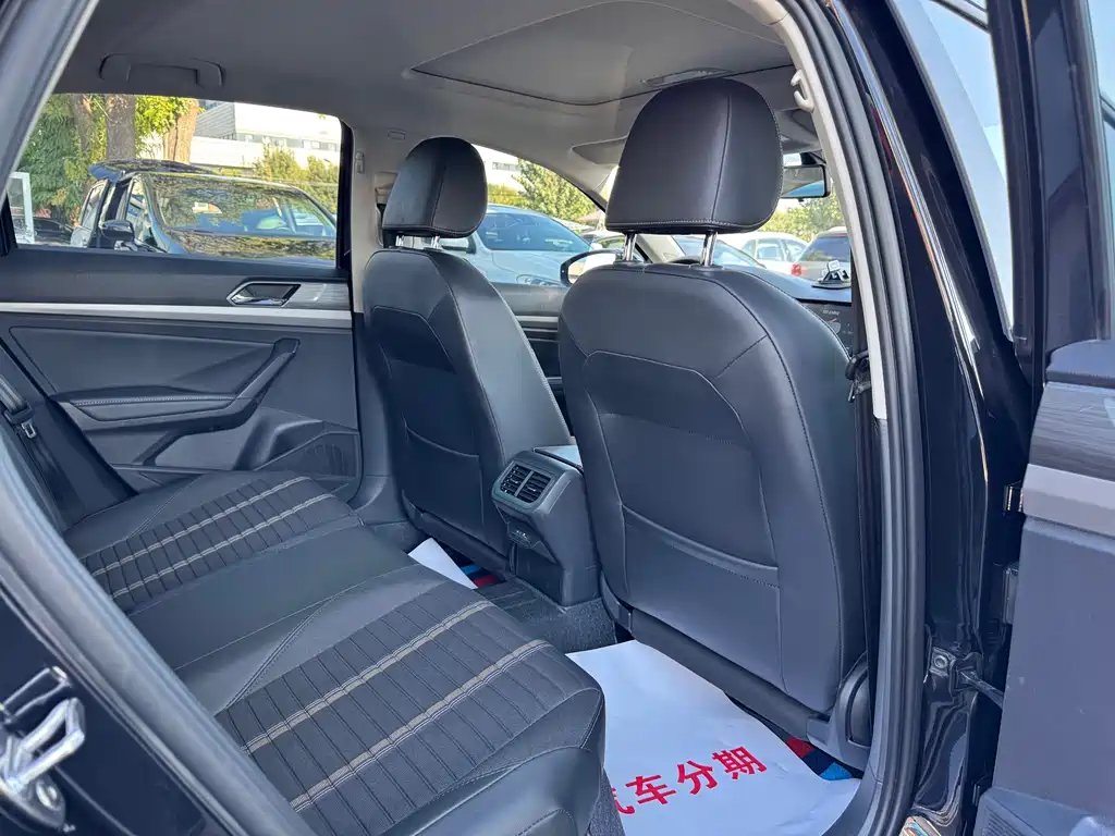Volkswagen Lavida — миниатюра 11