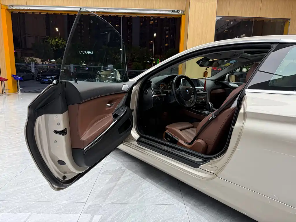 BMW 6 Series 6 2012 650i