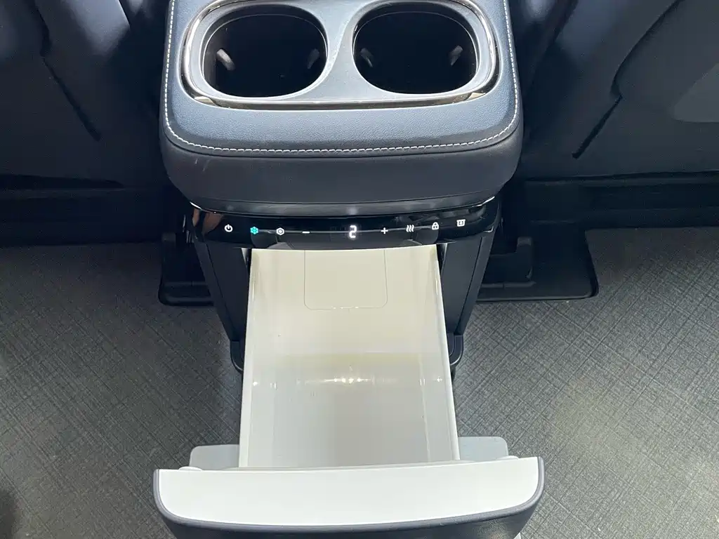 GAC Motor Trumpchi Xiangwang M8 — миниатюра 12