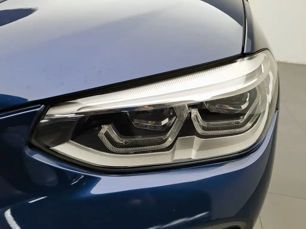 BMW X3 — миниатюра 7