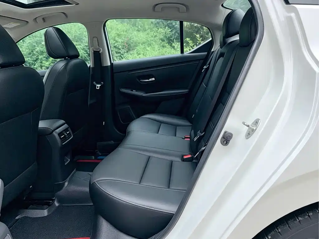 Nissan Sylphy — миниатюра 13