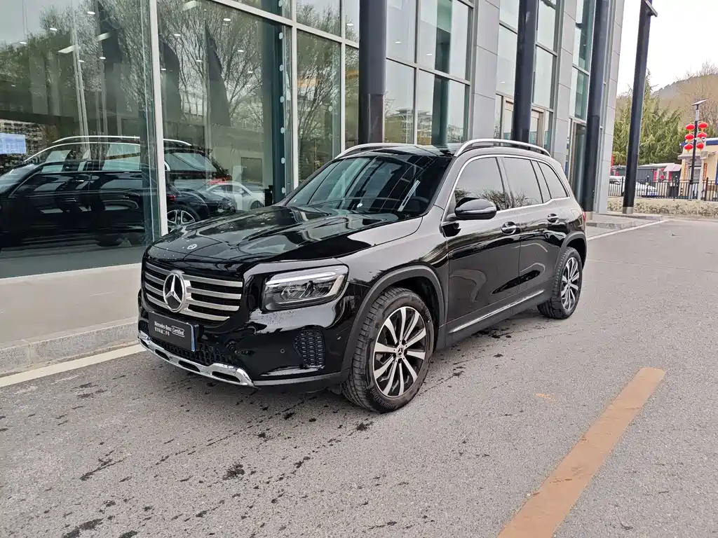 Mercedes-Benz GLB 2025
