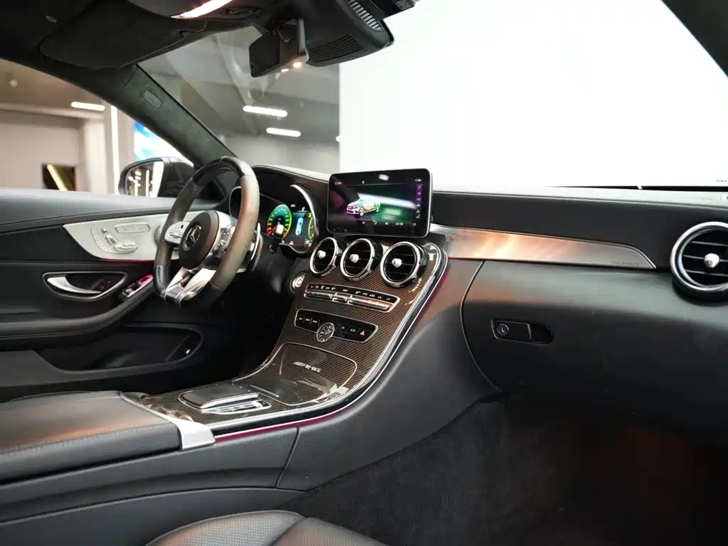 Mercedes-Benz C-Class AMG — миниатюра 6
