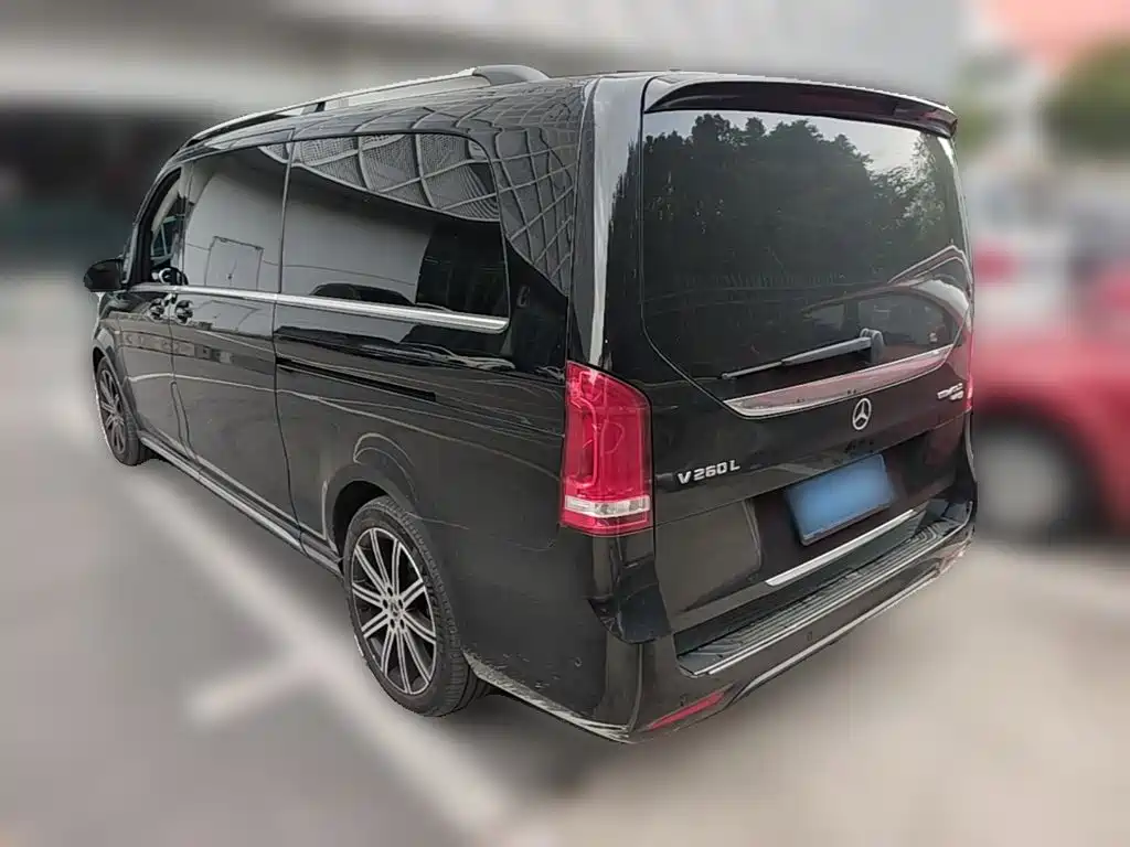 Mercedes-Benz V-Class — миниатюра 7