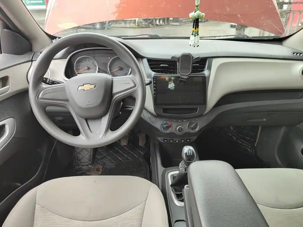 Chevrolet Sail — миниатюра 10