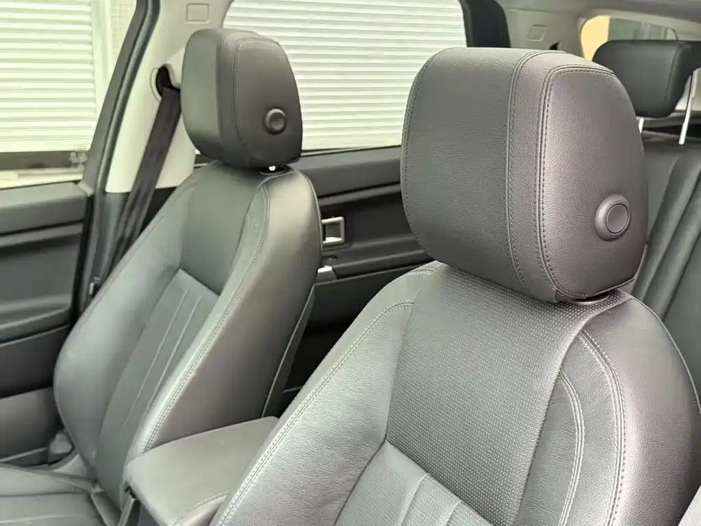 Land Rover Discovery Sport — миниатюра 28