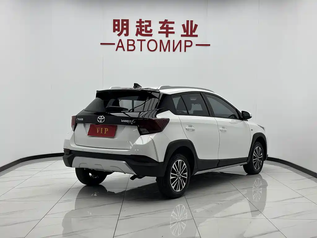 Toyota Yaris L — миниатюра 8