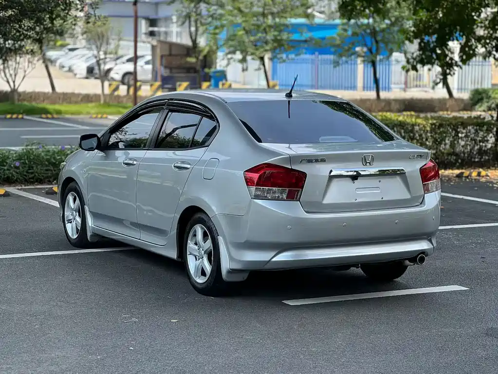 Honda City Classic — миниатюра 6