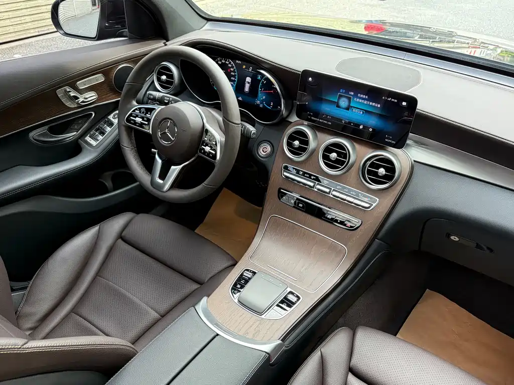 Mercedes-Benz GLC 2022 GLC 300 L 4MATIC