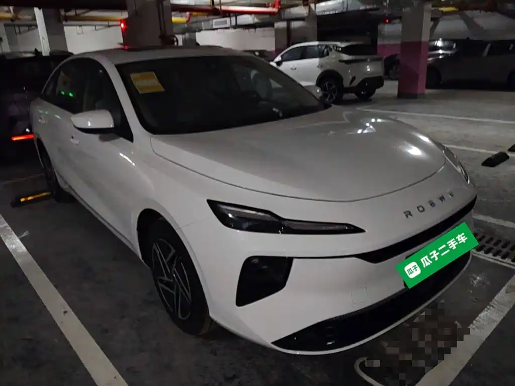 Roewe D6 2025 450km