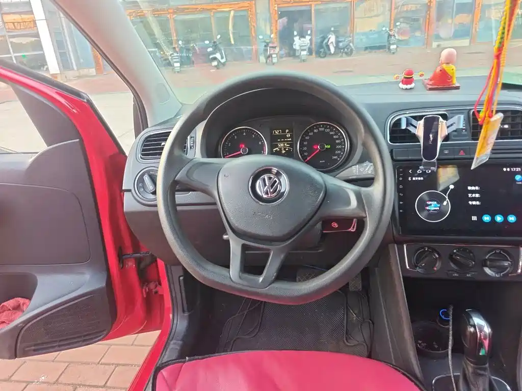 Volkswagen Polo — миниатюра 11