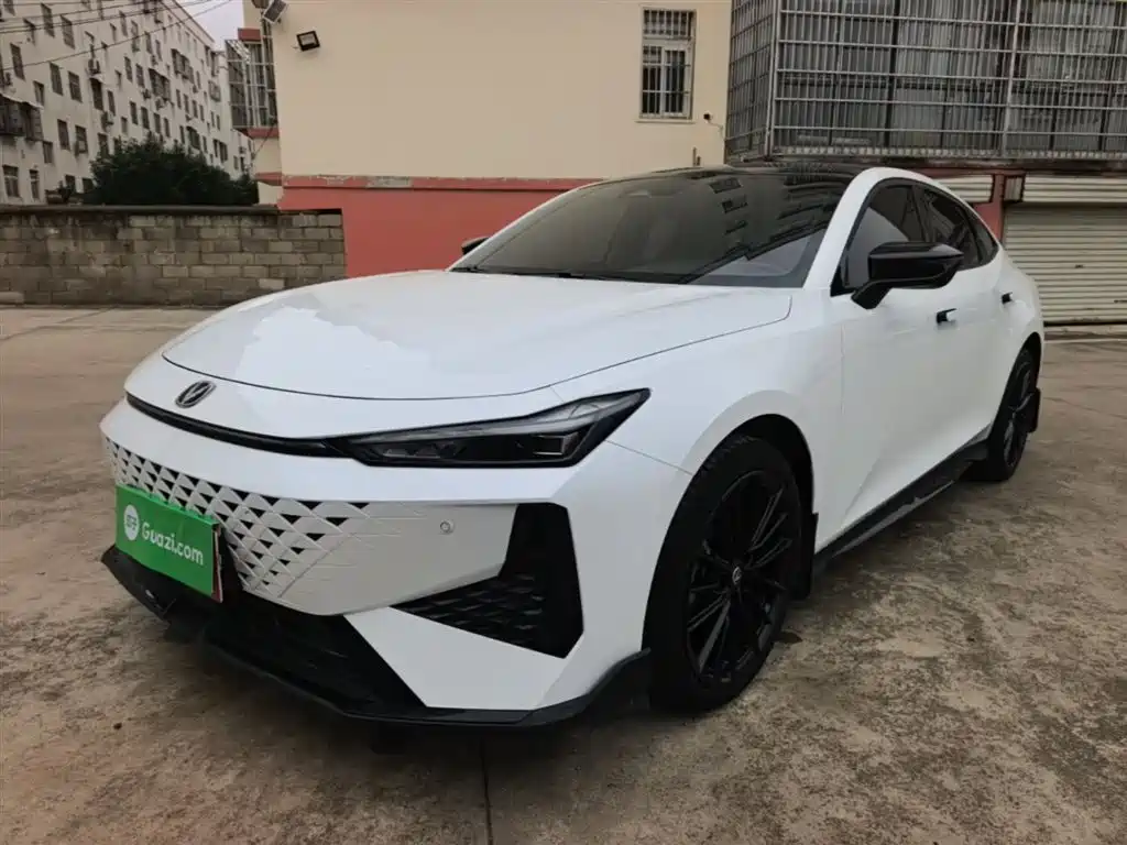 Changan UNI-V 2025