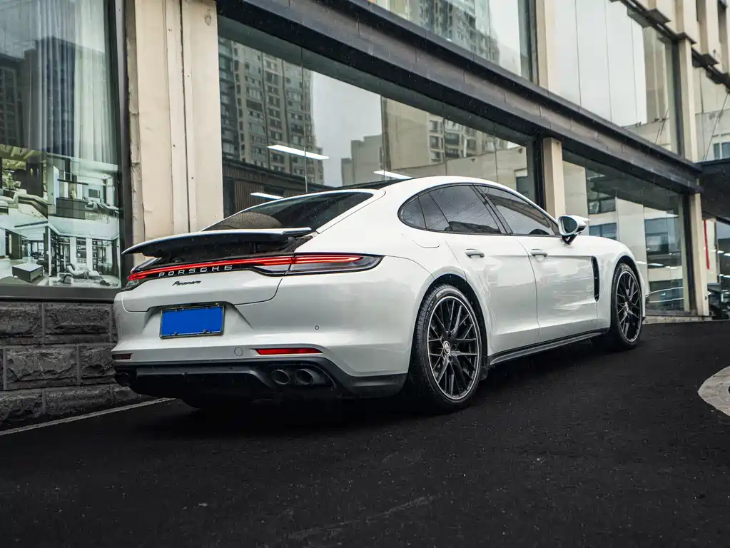 Porsche Panamera 2022 — фото 9