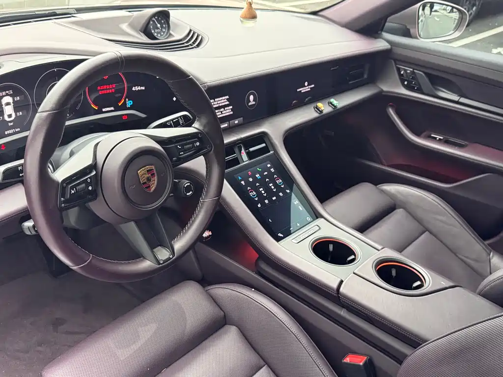 Porsche Taycan 2020 Taycan
