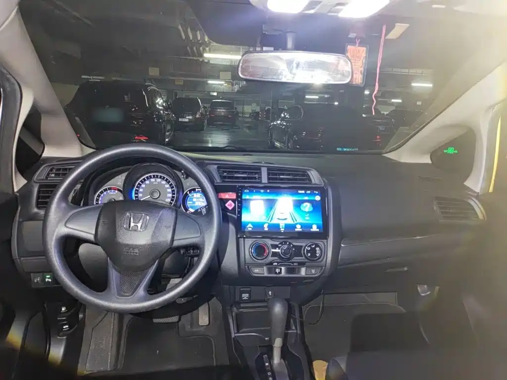 Honda Fit — миниатюра 10
