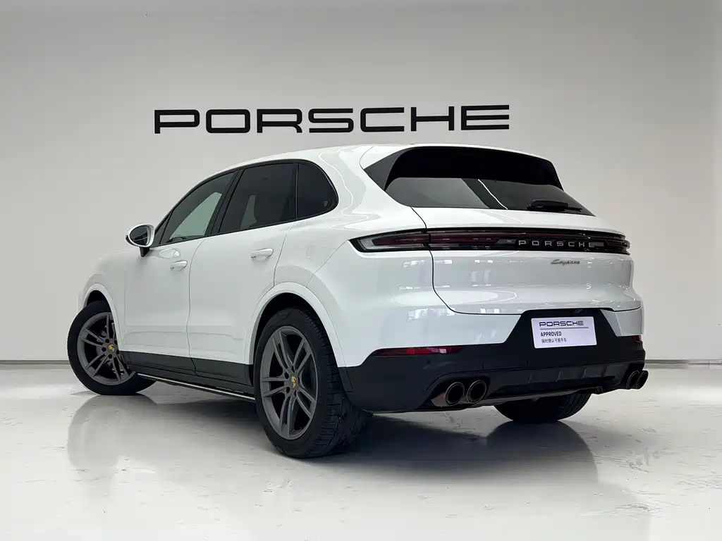 Porsche Cayenne — миниатюра 7