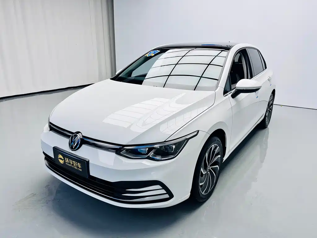 Volkswagen Golf 2024