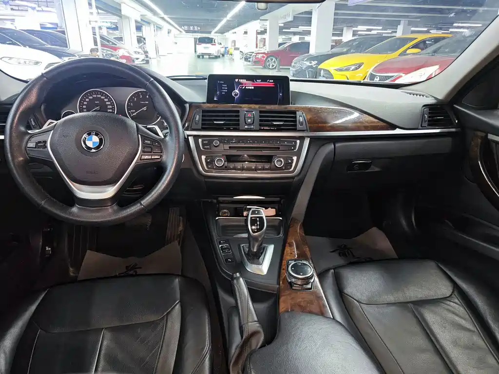 BMW 3 Series — миниатюра 6