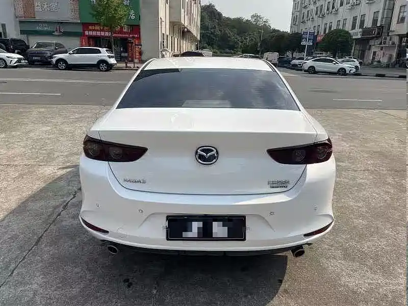 Mazda 3 Axela — миниатюра 7