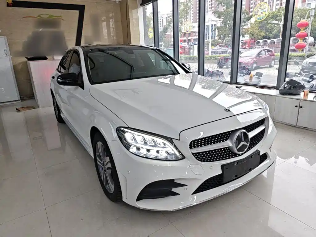 Mercedes-Benz C-Class — миниатюра 4