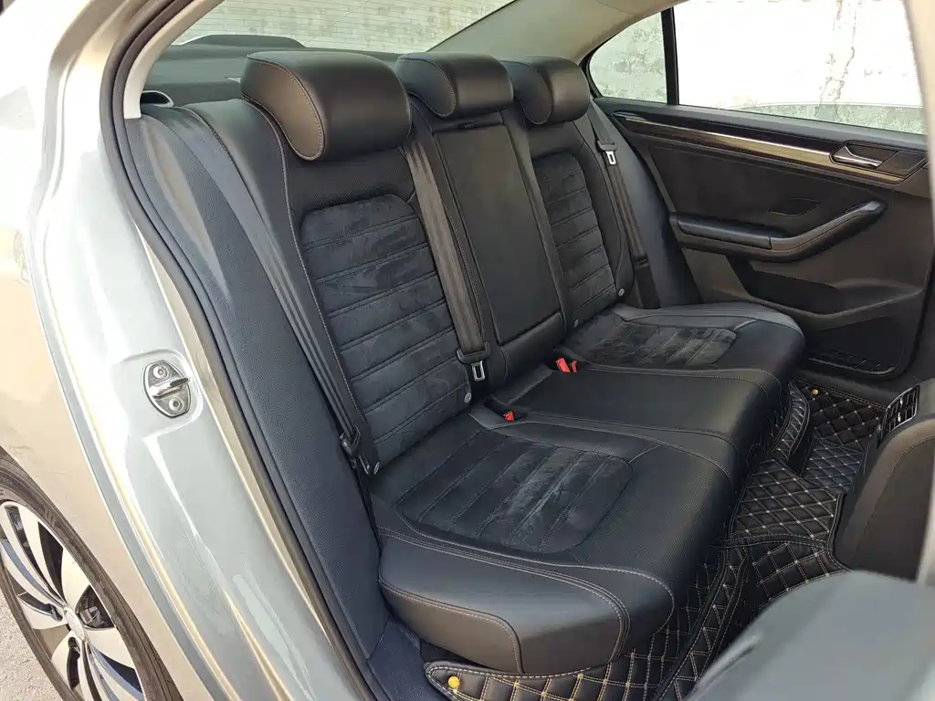 Volkswagen Sagitar — миниатюра 15