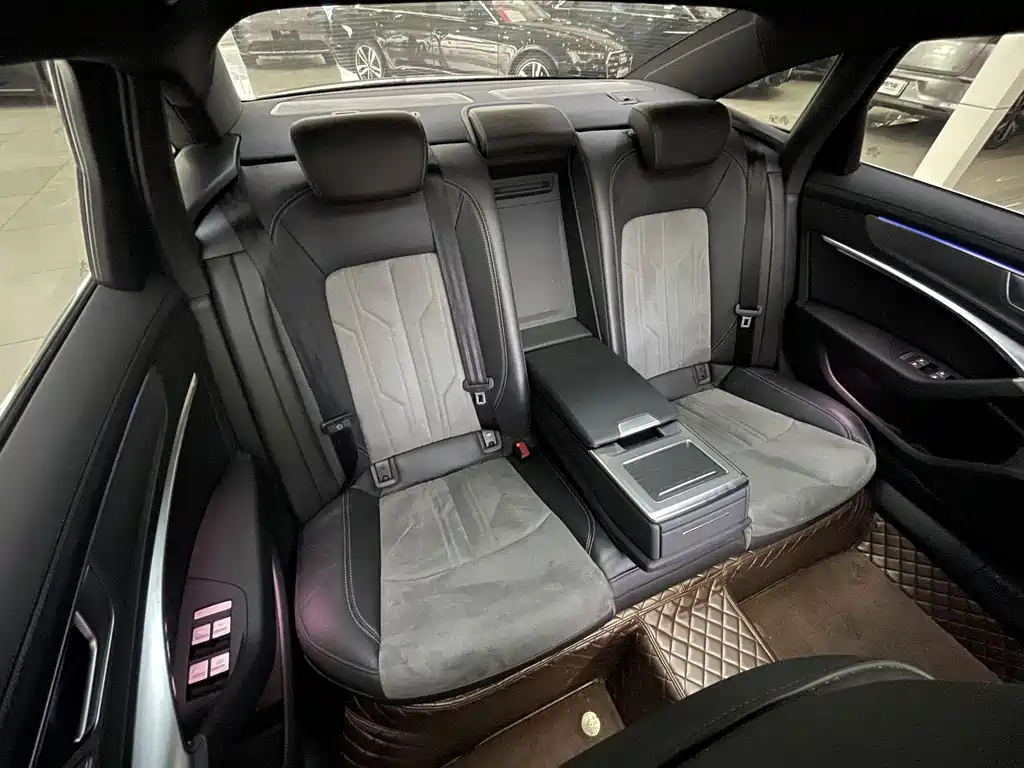 Audi A6L — миниатюра 15