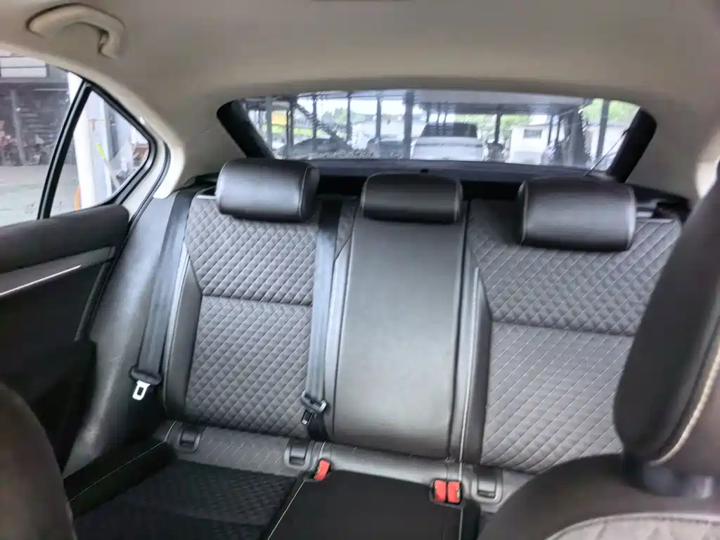 Skoda Octavia — миниатюра 8